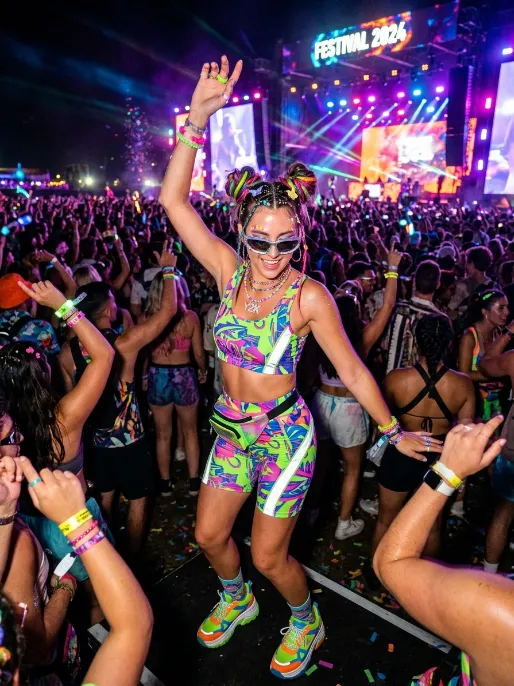 Neon bike shorts set